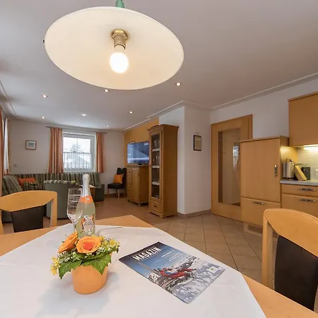 Appartementhaus Anna * レオガング